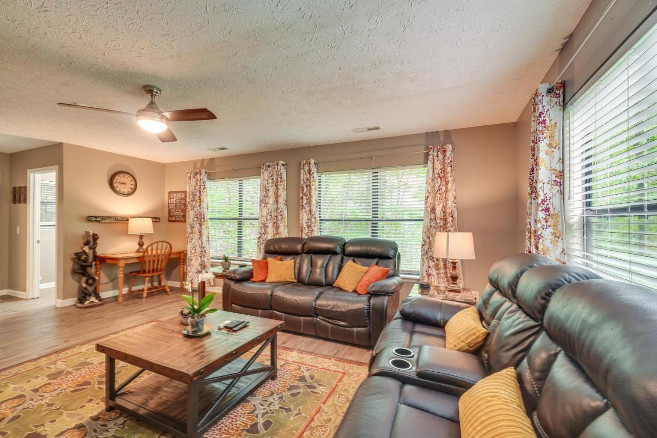 Gatlinburg Vacation Rental Balcony With Hot Tub! ภายนอก รูปภาพ
