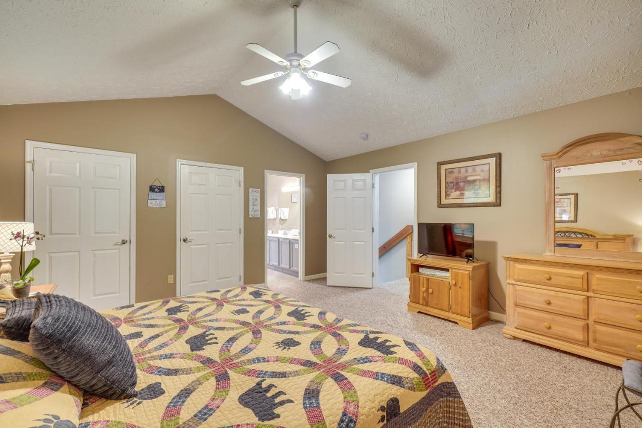 Gatlinburg Vacation Rental Balcony With Hot Tub! ภายนอก รูปภาพ