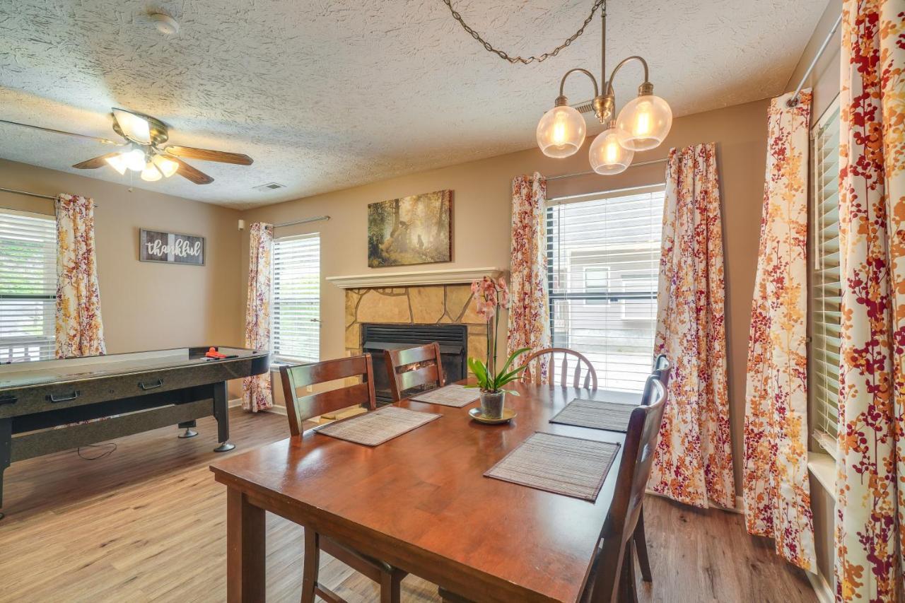 Gatlinburg Vacation Rental Balcony With Hot Tub! ภายนอก รูปภาพ