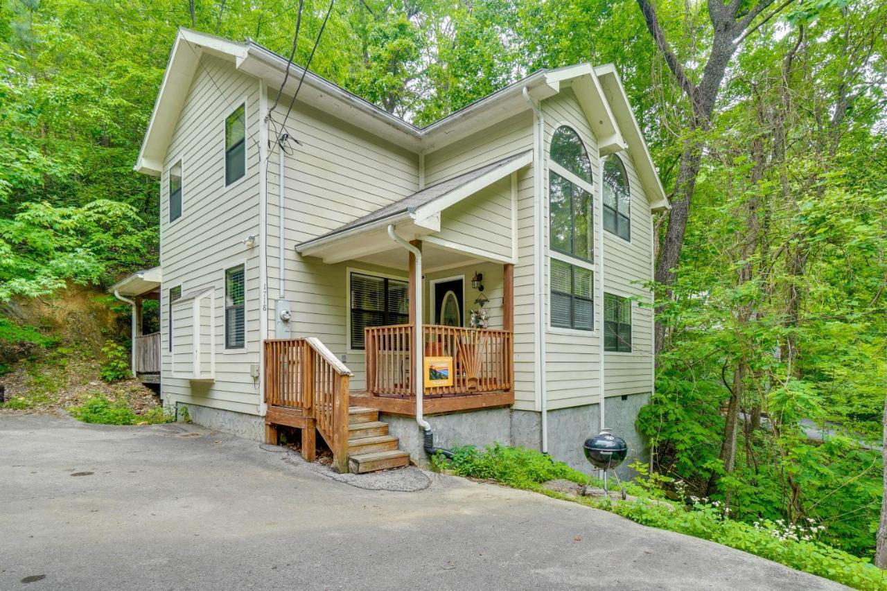 Gatlinburg Vacation Rental Balcony With Hot Tub! ภายนอก รูปภาพ